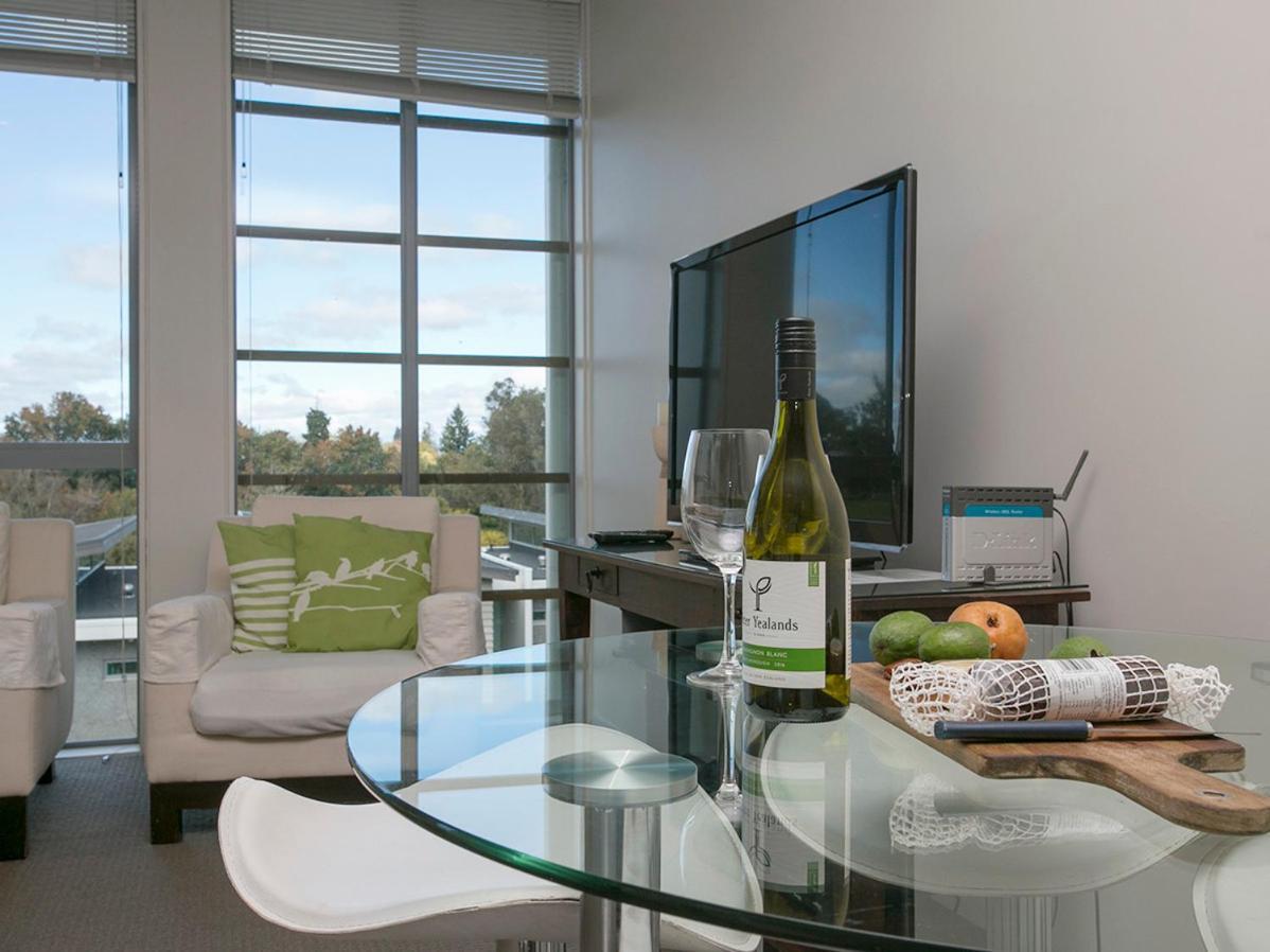 Marinaside Villa - Taupo Holiday Apartment 外观 照片