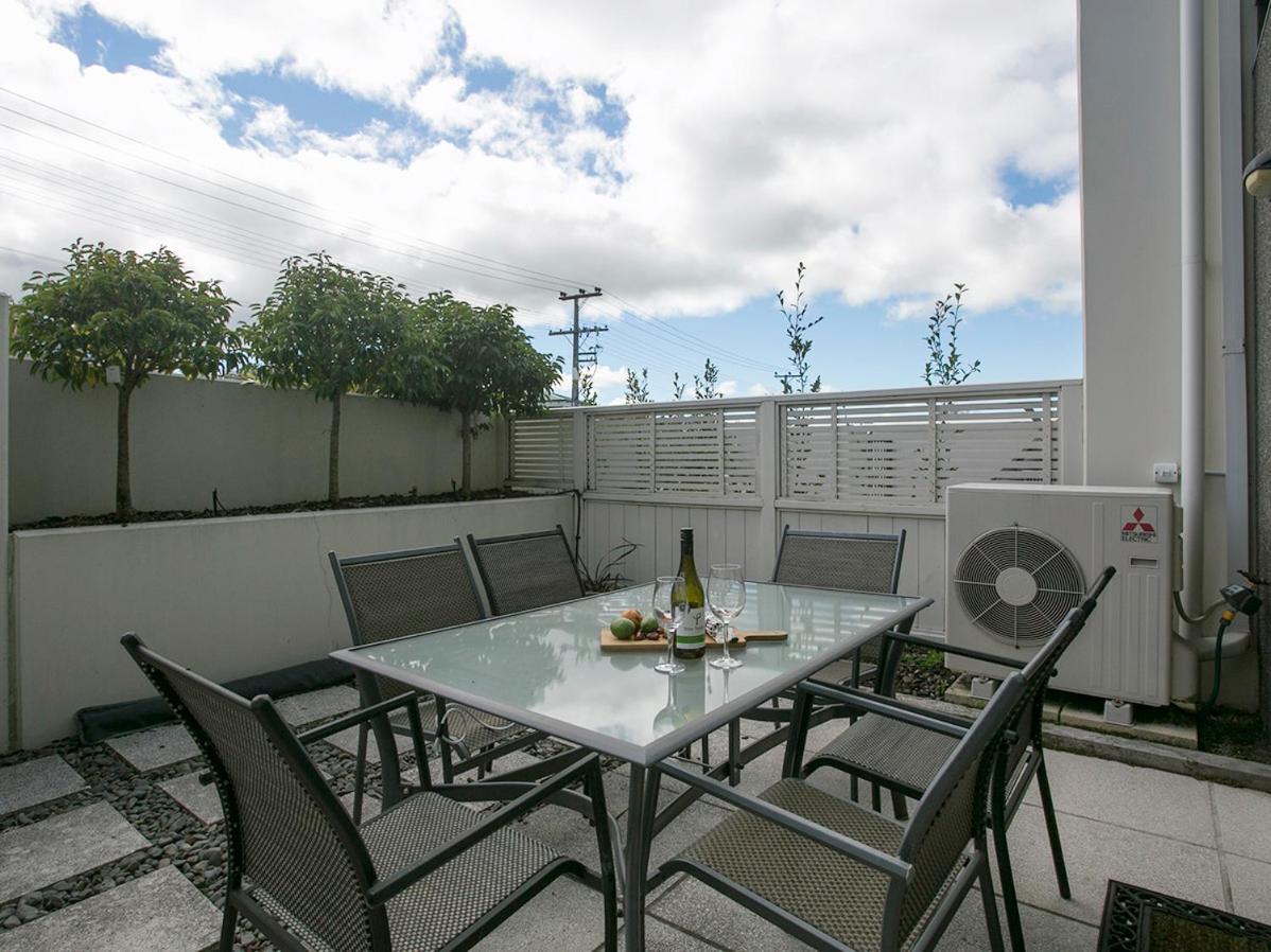 Marinaside Villa - Taupo Holiday Apartment 外观 照片